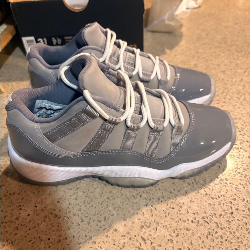 Jordan 11’s Retro Low “Cool Gray” - Picture 5 of 6